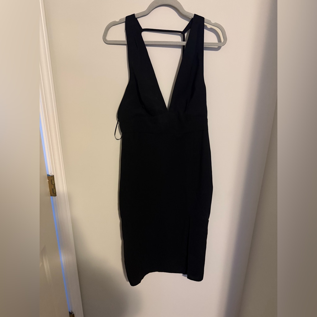 Lulu's Black Backless V Front Dress Large Nwt Elegant Wedding Guest Party